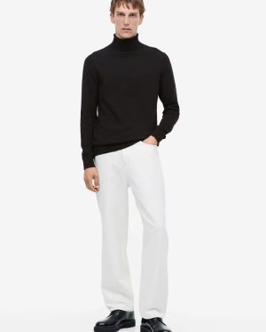 Slim Fit Fine-knit Turtleneck Sweater